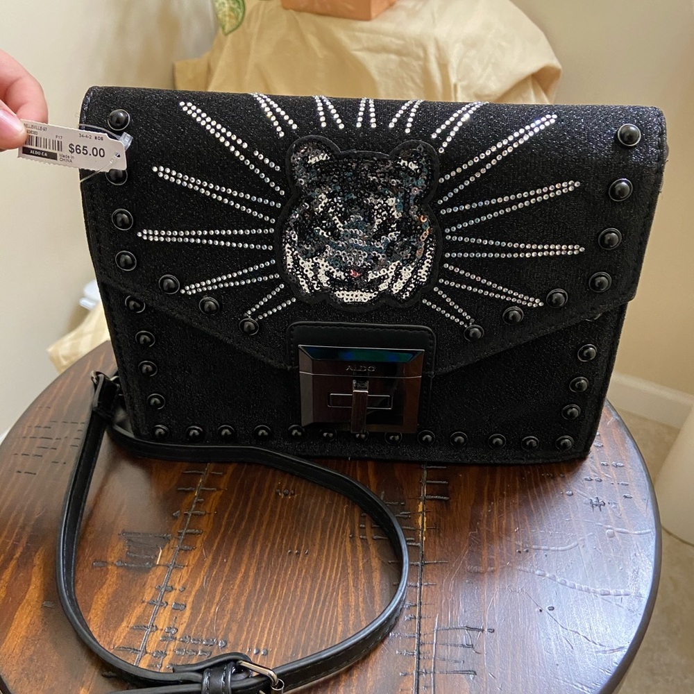 New Aldo Belleville- 97 crossbody 👛